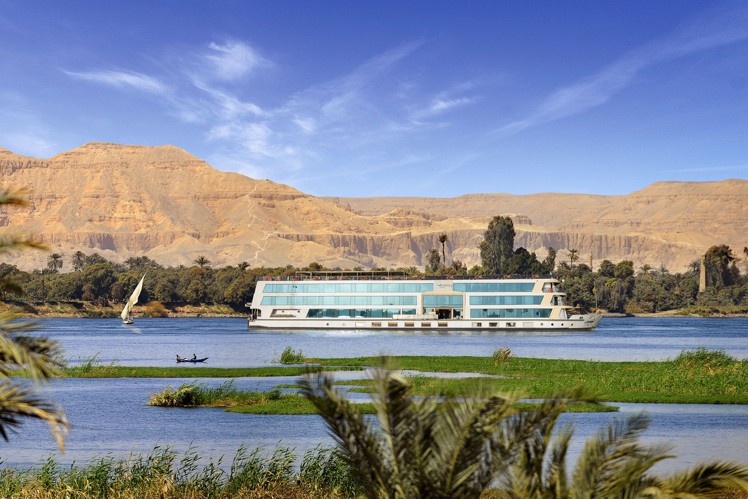 M/S Amwaj Living Stone Outside